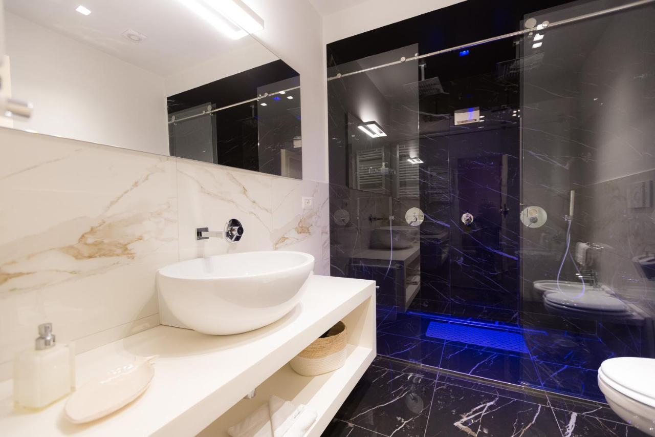 Tritone 125 Suite Рим Экстерьер фото