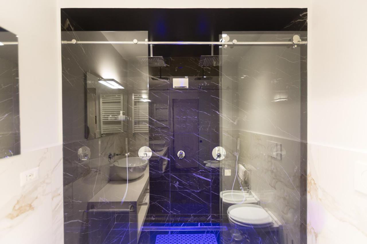 Tritone 125 Suite Рим Экстерьер фото