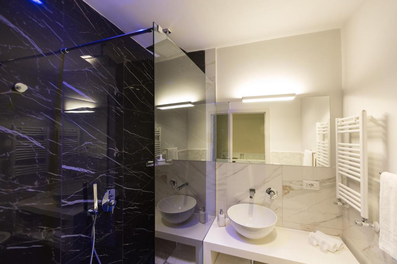 Tritone 125 Suite Рим Экстерьер фото