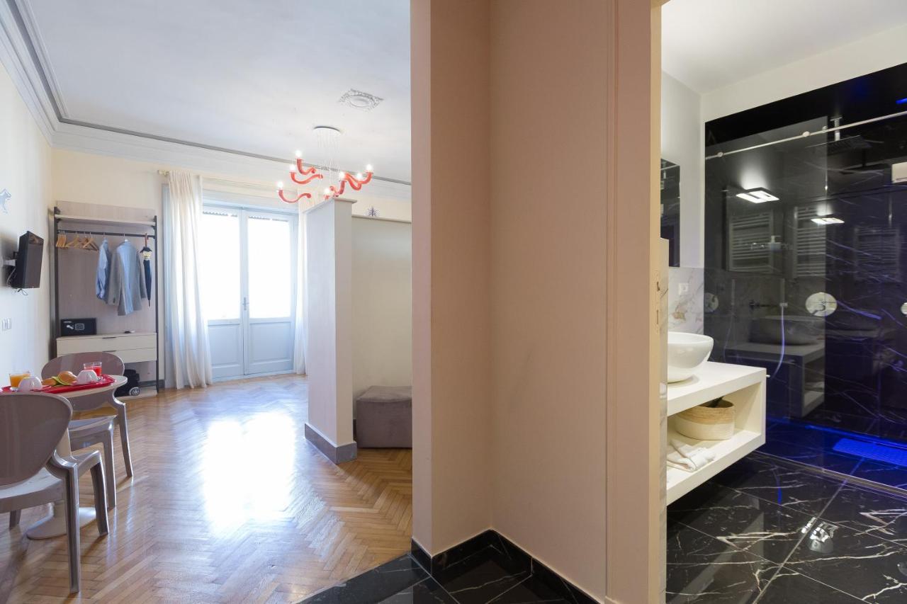 Tritone 125 Suite Рим Экстерьер фото